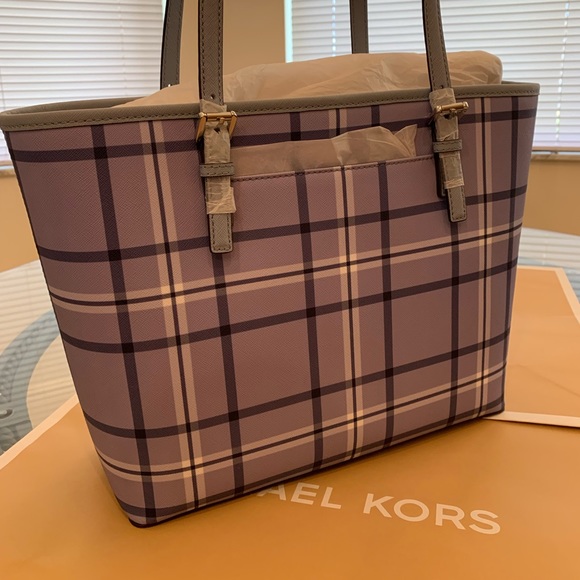 ❌SOLD❌ Michael Kors ♥️ Carryall Tote “medium” - Picture 4 of 7